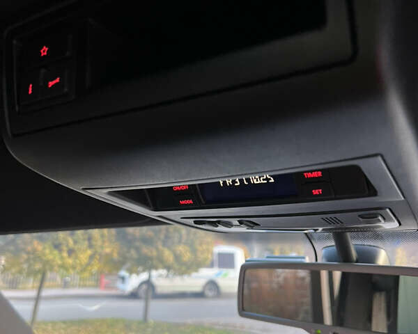 Черный Фольксваген Мультиван, объемом двигателя 1.97 л и пробегом 299 тыс. км за 25300 $, фото 22 на Automoto.ua