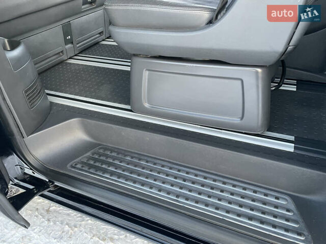 Черный Фольксваген Мультиван, объемом двигателя 1.97 л и пробегом 257 тыс. км за 26700 $, фото 37 на Automoto.ua