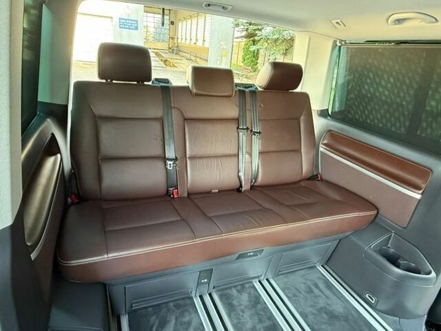 Чорний Фольксваген Мультиван, об'ємом двигуна 2 л та пробігом 117 тис. км за 9400 $, фото 22 на Automoto.ua