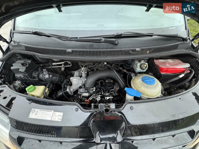 Черный Фольксваген Мультиван, объемом двигателя 1.97 л и пробегом 309 тыс. км за 16900 $, фото 2 на Automoto.ua