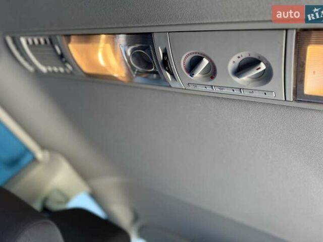 Черный Фольксваген Мультиван, объемом двигателя 1.97 л и пробегом 187 тыс. км за 18500 $, фото 36 на Automoto.ua