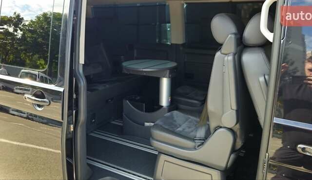 Черный Фольксваген Мультиван, объемом двигателя 1.97 л и пробегом 145 тыс. км за 30000 $, фото 10 на Automoto.ua