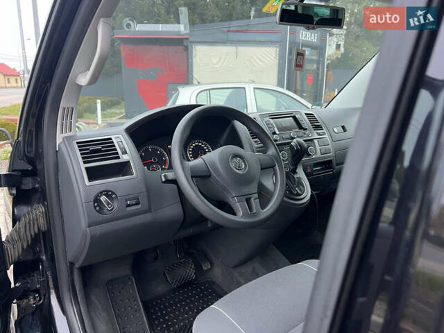 Черный Фольксваген Мультиван, объемом двигателя 1.98 л и пробегом 209 тыс. км за 16800 $, фото 18 на Automoto.ua