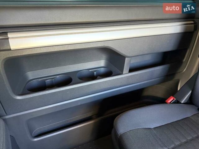 Черный Фольксваген Мультиван, объемом двигателя 1.97 л и пробегом 187 тыс. км за 18500 $, фото 35 на Automoto.ua