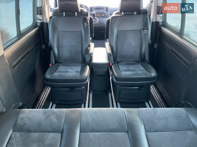 Черный Фольксваген Мультиван, объемом двигателя 1.97 л и пробегом 257 тыс. км за 26700 $, фото 46 на Automoto.ua