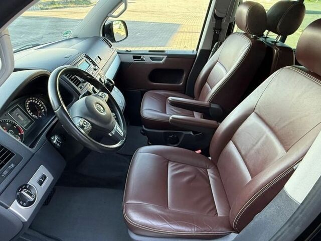 Чорний Фольксваген Мультиван, об'ємом двигуна 2 л та пробігом 117 тис. км за 9400 $, фото 17 на Automoto.ua