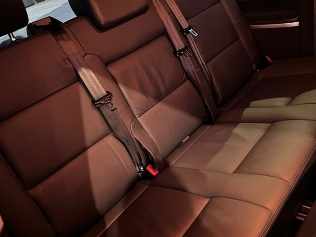 Черный Фольксваген Мультиван, объемом двигателя 2 л и пробегом 122 тыс. км за 8600 $, фото 21 на Automoto.ua