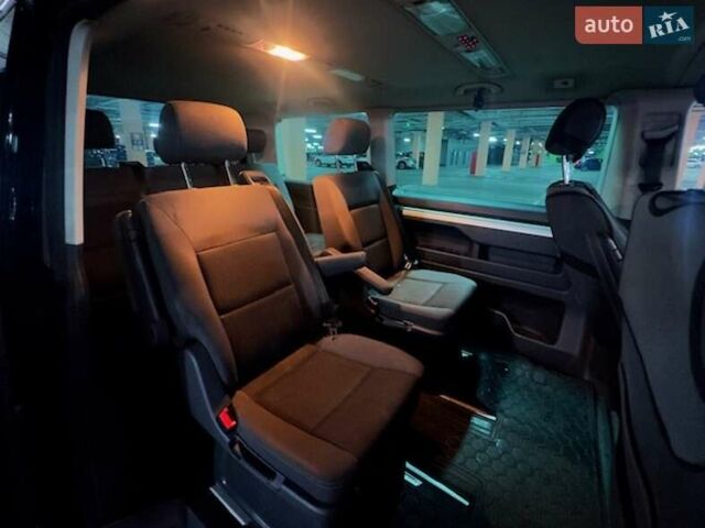 Черный Фольксваген Мультиван, объемом двигателя 1.97 л и пробегом 300 тыс. км за 20950 $, фото 9 на Automoto.ua