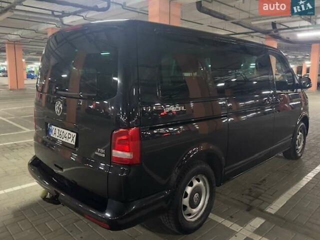 Черный Фольксваген Мультиван, объемом двигателя 1.97 л и пробегом 300 тыс. км за 20950 $, фото 4 на Automoto.ua