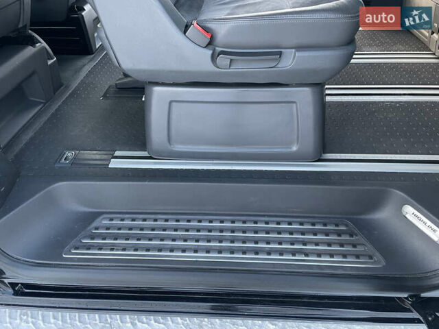 Черный Фольксваген Мультиван, объемом двигателя 1.97 л и пробегом 257 тыс. км за 26700 $, фото 33 на Automoto.ua