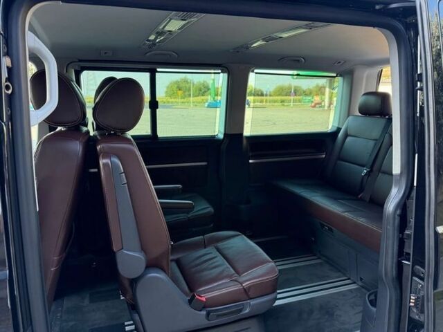 Чорний Фольксваген Мультиван, об'ємом двигуна 2 л та пробігом 117 тис. км за 9400 $, фото 13 на Automoto.ua