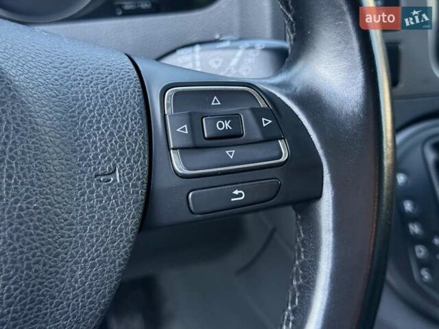 Черный Фольксваген Мультиван, объемом двигателя 1.97 л и пробегом 187 тыс. км за 18500 $, фото 25 на Automoto.ua