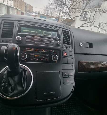 Черный Фольксваген Мультиван, объемом двигателя 2 л и пробегом 256 тыс. км за 26000 $, фото 30 на Automoto.ua