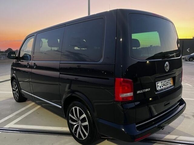 Черный Фольксваген Мультиван, объемом двигателя 2 л и пробегом 122 тыс. км за 8600 $, фото 11 на Automoto.ua