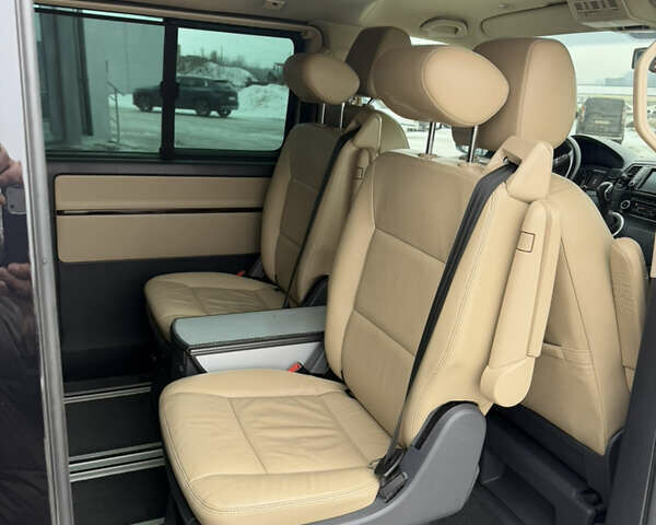 Черный Фольксваген Мультиван, объемом двигателя 1.97 л и пробегом 330 тыс. км за 27999 $, фото 41 на Automoto.ua