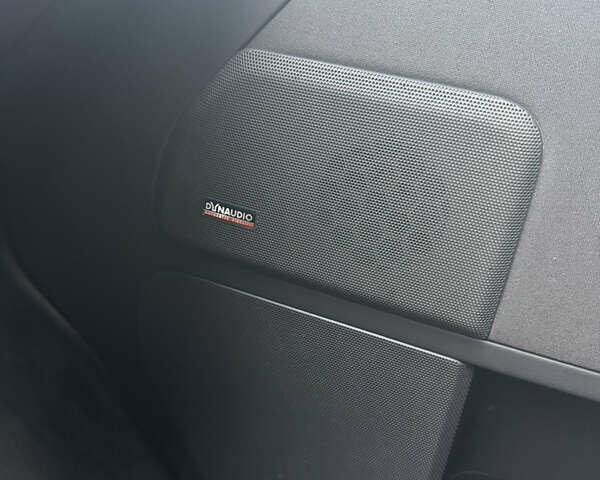 Чорний Фольксваген Мультиван, об'ємом двигуна 1.98 л та пробігом 191 тис. км за 25500 $, фото 9 на Automoto.ua