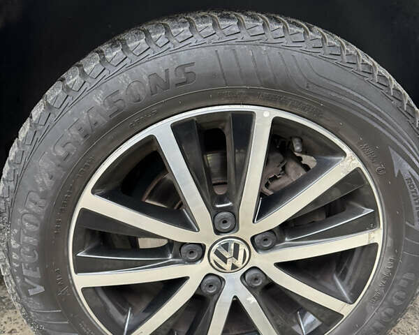 Чорний Фольксваген Мультиван, об'ємом двигуна 1.98 л та пробігом 191 тис. км за 25500 $, фото 22 на Automoto.ua