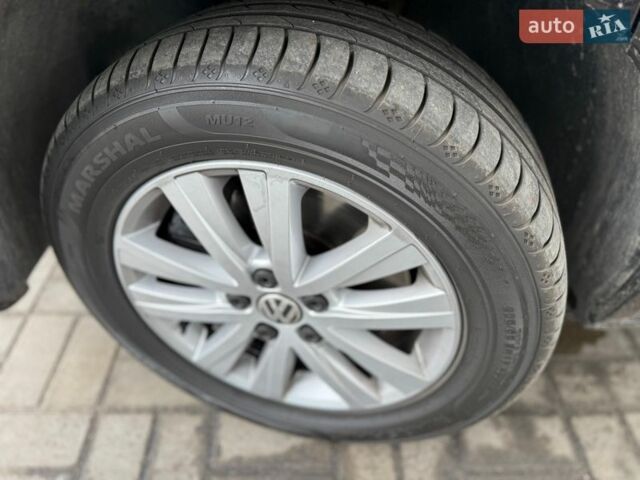 Черный Фольксваген Мультиван, объемом двигателя 1.97 л и пробегом 291 тыс. км за 25900 $, фото 6 на Automoto.ua