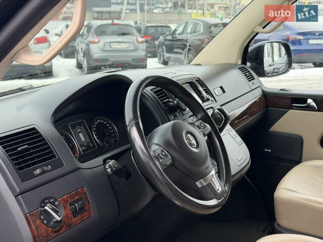 Черный Фольксваген Мультиван, объемом двигателя 1.97 л и пробегом 330 тыс. км за 27999 $, фото 9 на Automoto.ua