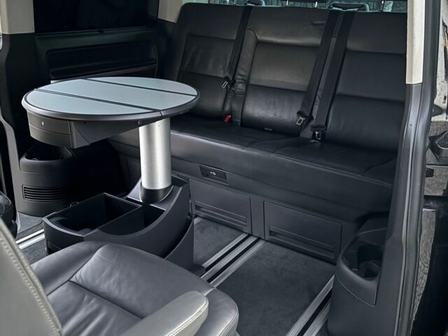 Чорний Фольксваген Мультиван, об'ємом двигуна 2 л та пробігом 259 тис. км за 9700 $, фото 12 на Automoto.ua