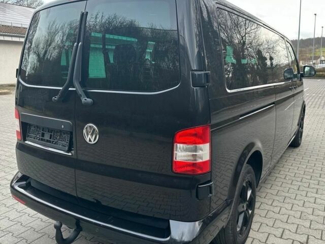 Черный Фольксваген Мультиван, объемом двигателя 2 л и пробегом 142 тыс. км за 12800 $, фото 8 на Automoto.ua