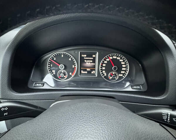 Чорний Фольксваген Мультиван, об'ємом двигуна 1.98 л та пробігом 191 тис. км за 25500 $, фото 1 на Automoto.ua