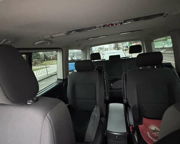 Чорний Фольксваген Мультиван, об'ємом двигуна 1.98 л та пробігом 191 тис. км за 25500 $, фото 6 на Automoto.ua