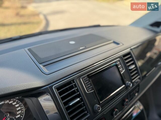 Чорний Фольксваген Мультиван, об'ємом двигуна 2 л та пробігом 310 тис. км за 29500 $, фото 19 на Automoto.ua