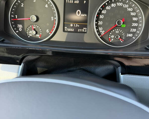 Черный Фольксваген Мультиван, объемом двигателя 1.97 л и пробегом 173 тыс. км за 40500 $, фото 39 на Automoto.ua