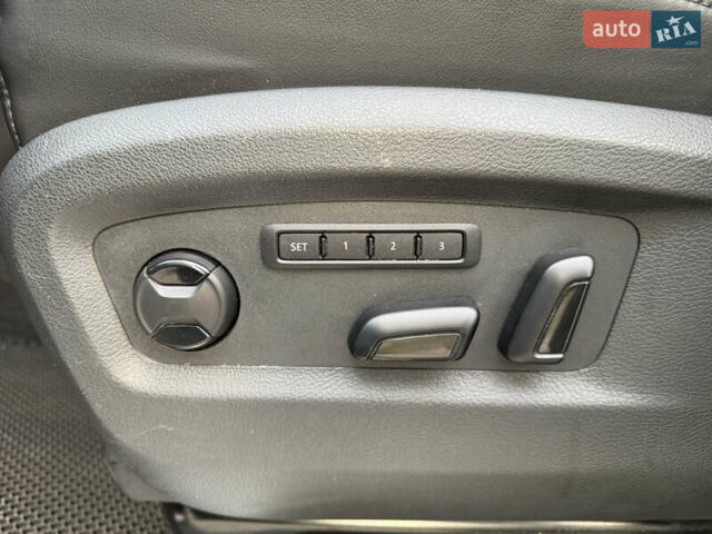 Чорний Фольксваген Мультиван, об'ємом двигуна 1.97 л та пробігом 196 тис. км за 38500 $, фото 38 на Automoto.ua