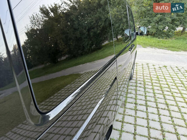 Черный Фольксваген Мультиван, объемом двигателя 2 л и пробегом 178 тыс. км за 29900 $, фото 25 на Automoto.ua