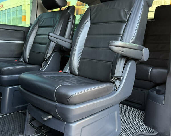 Черный Фольксваген Мультиван, объемом двигателя 1.97 л и пробегом 173 тыс. км за 40500 $, фото 34 на Automoto.ua