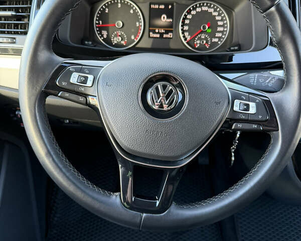 Черный Фольксваген Мультиван, объемом двигателя 1.97 л и пробегом 173 тыс. км за 40500 $, фото 38 на Automoto.ua