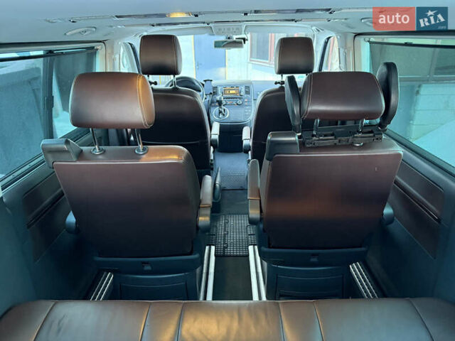 Черный Фольксваген Мультиван, объемом двигателя 1.97 л и пробегом 233 тыс. км за 38799 $, фото 17 на Automoto.ua