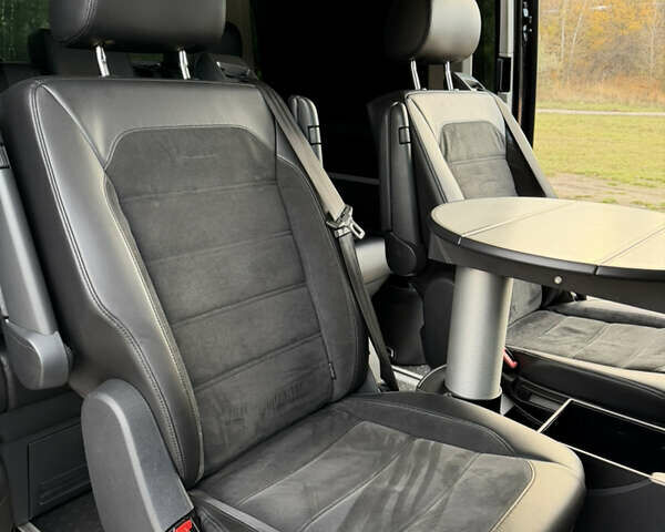 Чорний Фольксваген Мультиван, об'ємом двигуна 1.97 л та пробігом 196 тис. км за 38500 $, фото 30 на Automoto.ua