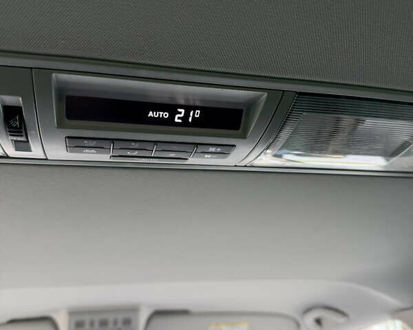 Черный Фольксваген Мультиван, объемом двигателя 1.97 л и пробегом 173 тыс. км за 40500 $, фото 40 на Automoto.ua