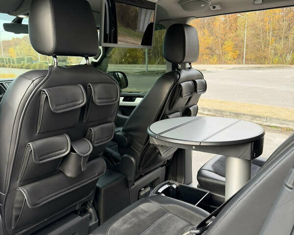 Чорний Фольксваген Мультиван, об'ємом двигуна 1.97 л та пробігом 196 тис. км за 38500 $, фото 22 на Automoto.ua