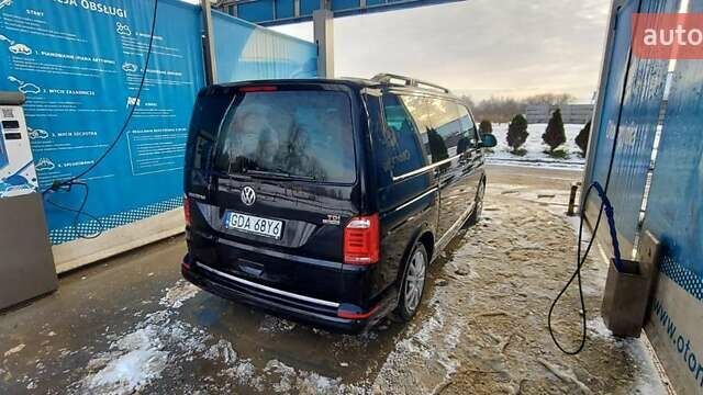 Черный Фольксваген Мультиван, объемом двигателя 1.98 л и пробегом 189 тыс. км за 40964 $, фото 11 на Automoto.ua