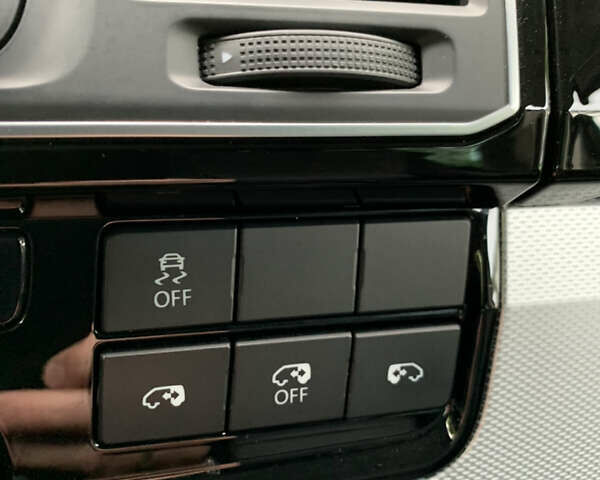 Чорний Фольксваген Мультиван, об'ємом двигуна 2 л та пробігом 152 тис. км за 45500 $, фото 12 на Automoto.ua