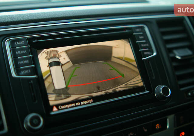 Чорний Фольксваген Мультиван, об'ємом двигуна 2 л та пробігом 265 тис. км за 45000 $, фото 32 на Automoto.ua