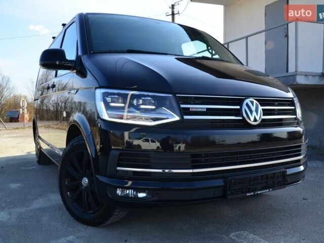 Чорний Фольксваген Мультиван, об'ємом двигуна 2 л та пробігом 216 тис. км за 41555 $, фото 16 на Automoto.ua