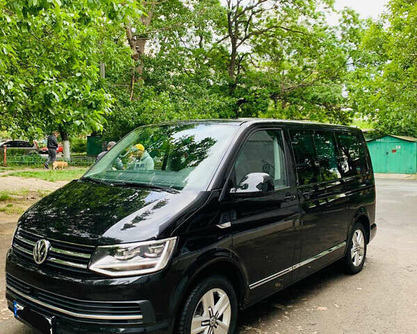 Чорний Фольксваген Мультиван, об'ємом двигуна 2 л та пробігом 152 тис. км за 45500 $, фото 4 на Automoto.ua