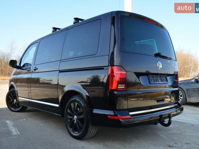 Чорний Фольксваген Мультиван, об'ємом двигуна 2 л та пробігом 216 тис. км за 41555 $, фото 29 на Automoto.ua