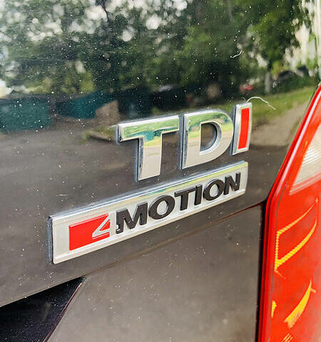 Чорний Фольксваген Мультиван, об'ємом двигуна 2 л та пробігом 152 тис. км за 45500 $, фото 15 на Automoto.ua