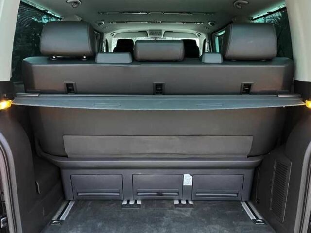 Черный Фольксваген Мультиван, объемом двигателя 2 л и пробегом 118 тыс. км за 22800 $, фото 13 на Automoto.ua