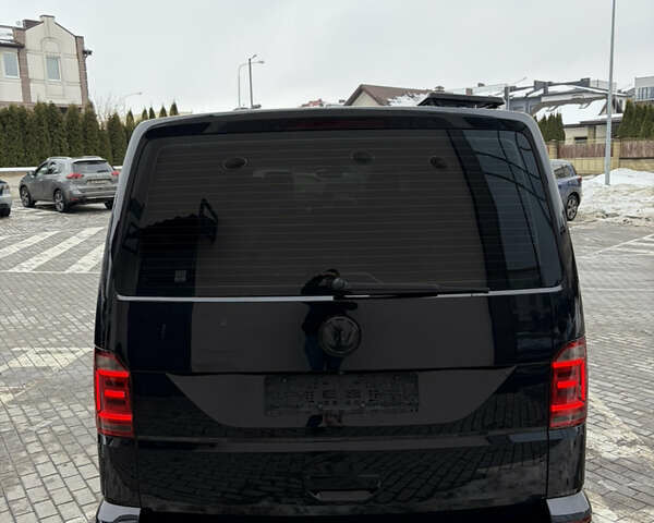Черный Фольксваген Мультиван, объемом двигателя 2 л и пробегом 335 тыс. км за 30000 $, фото 4 на Automoto.ua