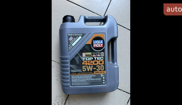 Черный Фольксваген Мультиван, объемом двигателя 1.97 л и пробегом 212 тыс. км за 45200 $, фото 10 на Automoto.ua