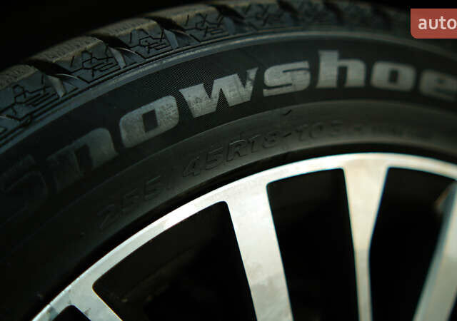 Чорний Фольксваген Мультиван, об'ємом двигуна 2 л та пробігом 265 тис. км за 45000 $, фото 15 на Automoto.ua