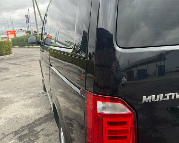 Черный Фольксваген Мультиван, объемом двигателя 1.97 л и пробегом 222 тыс. км за 37000 $, фото 1 на Automoto.ua