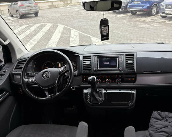 Черный Фольксваген Мультиван, объемом двигателя 2 л и пробегом 335 тыс. км за 30000 $, фото 9 на Automoto.ua